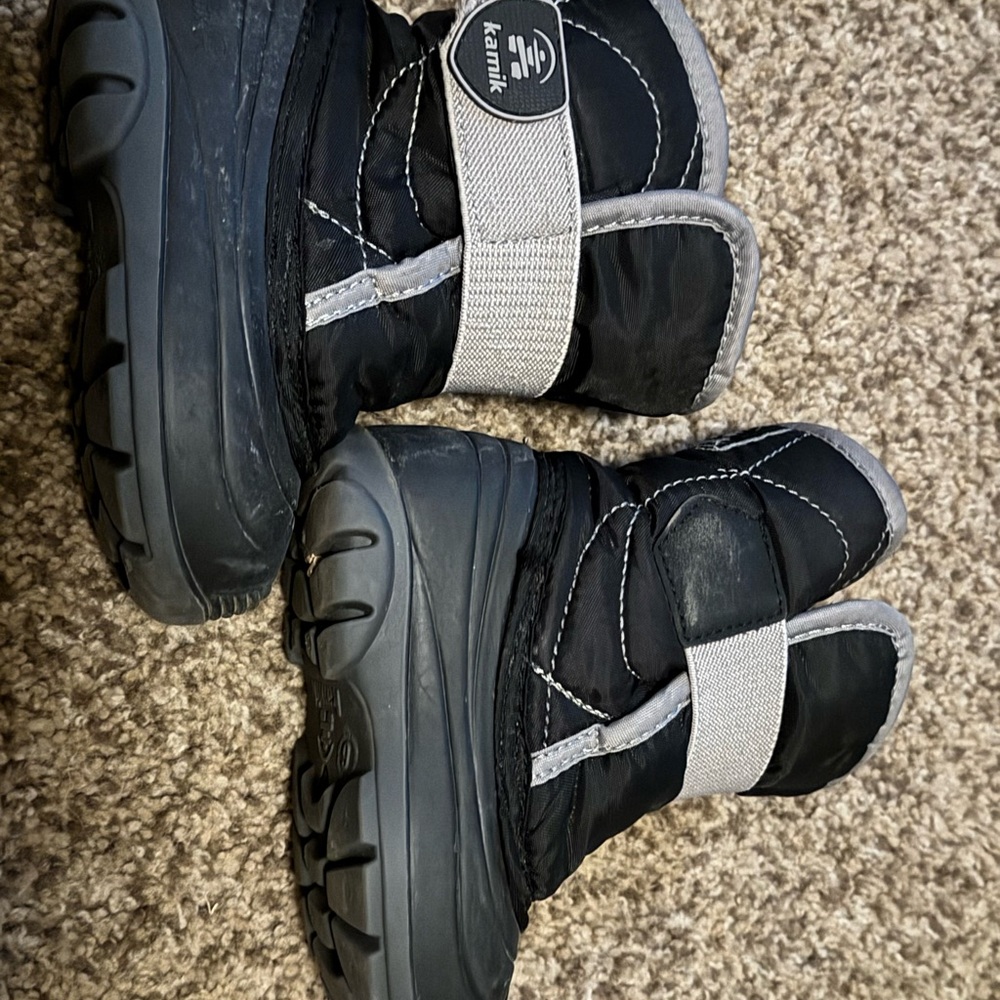 Kamik Kids Black and Gray Snow Boots